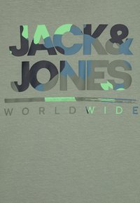 Jack & Jones Junior JJLUKE TEE CREW NECK JNR - T-shirt con stampa - iceberg green