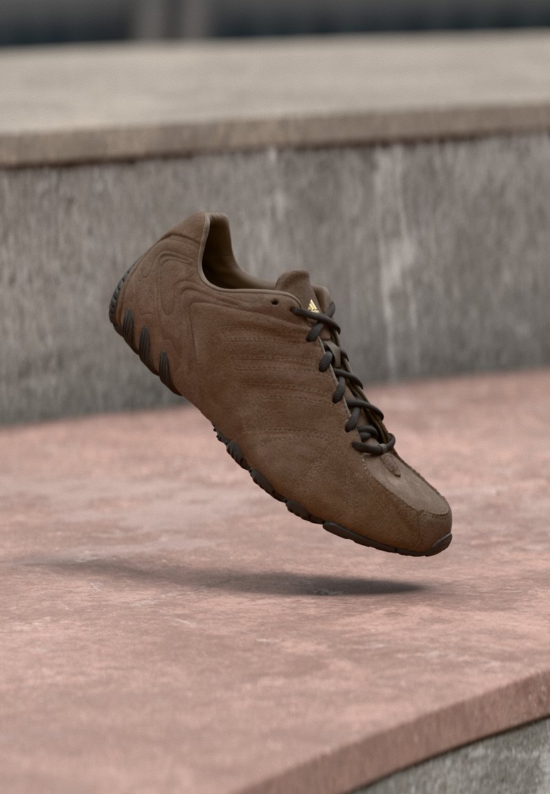 adidas Originals GHOST SPRINT earth strata/aurora coffee/gold-coloured metallic/dark brown