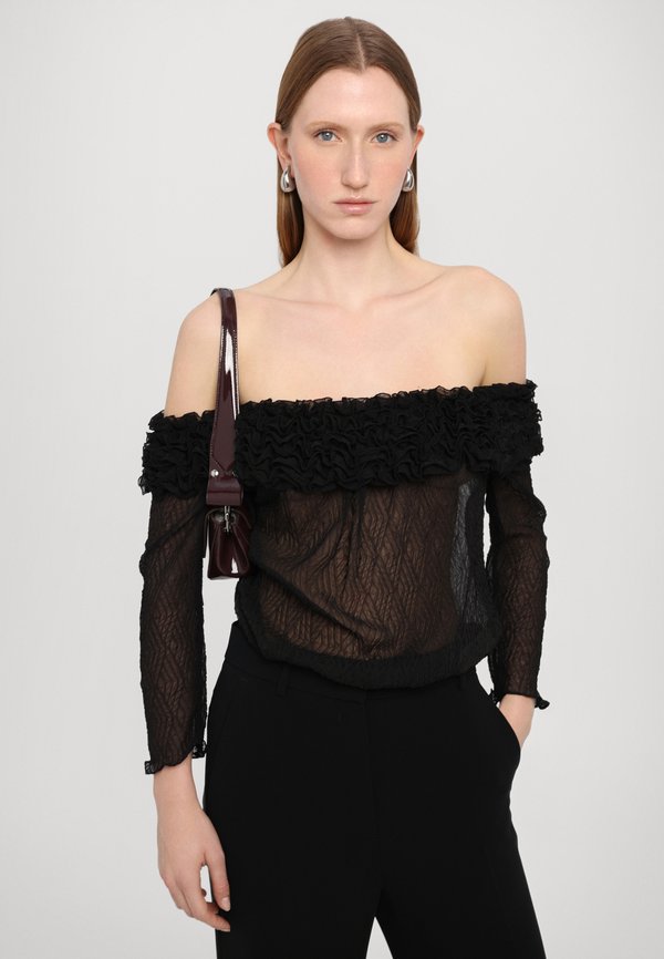 EXCLUSIVE  - Blouse2