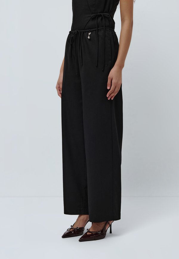 EMELIE - Trousers - schwarz2