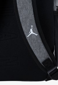 Jordan ECO BACKPACK - Nahrbtnik - carbon heather