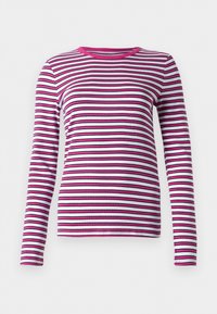 Långärmad, ribbad tröja i vitt, rosa och svarta horisontella ränder. Har en rosa rund halsringning och en figurnära silhuett.
