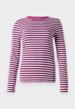 T-shirt à manches longues, en mailles, avec des rayures horizontales blanches, roses et noires. Présente un col rond rose et une silhouette ajustée.