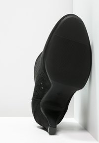 Anna Field Botines de tacón - black