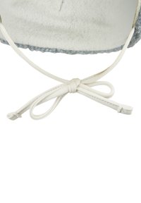 Fleece-lined cap in gray with a white drawstring. Features a soft texture and a secure tie for fit adjustment, showcasing a minimalistic design.