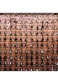 Collection de 100 visages divers présentant 20 teintes de maquillage. Comprend une variété de tons de peau, d'expressions souriantes et de traits faciaux symétriques.