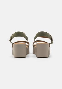 Tamaris Kilesandaler - olive