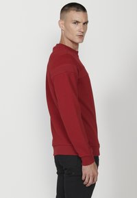 Koroshi Mikina - rojo   red