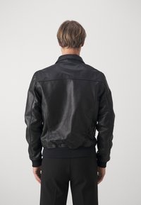 Schott LCOFFICIER - Blouson Bomber - black