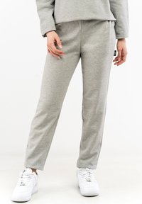 Unselected, light melanged grey