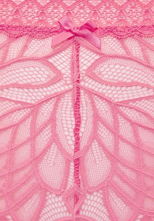 Rosa Spitzenstoff mit blattähnlichen Mustern, gewelltem Rand und einer kleinen Satinschleife oben in der Mitte.