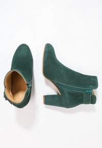 Shoe The Bear Botines bajos - evergreen