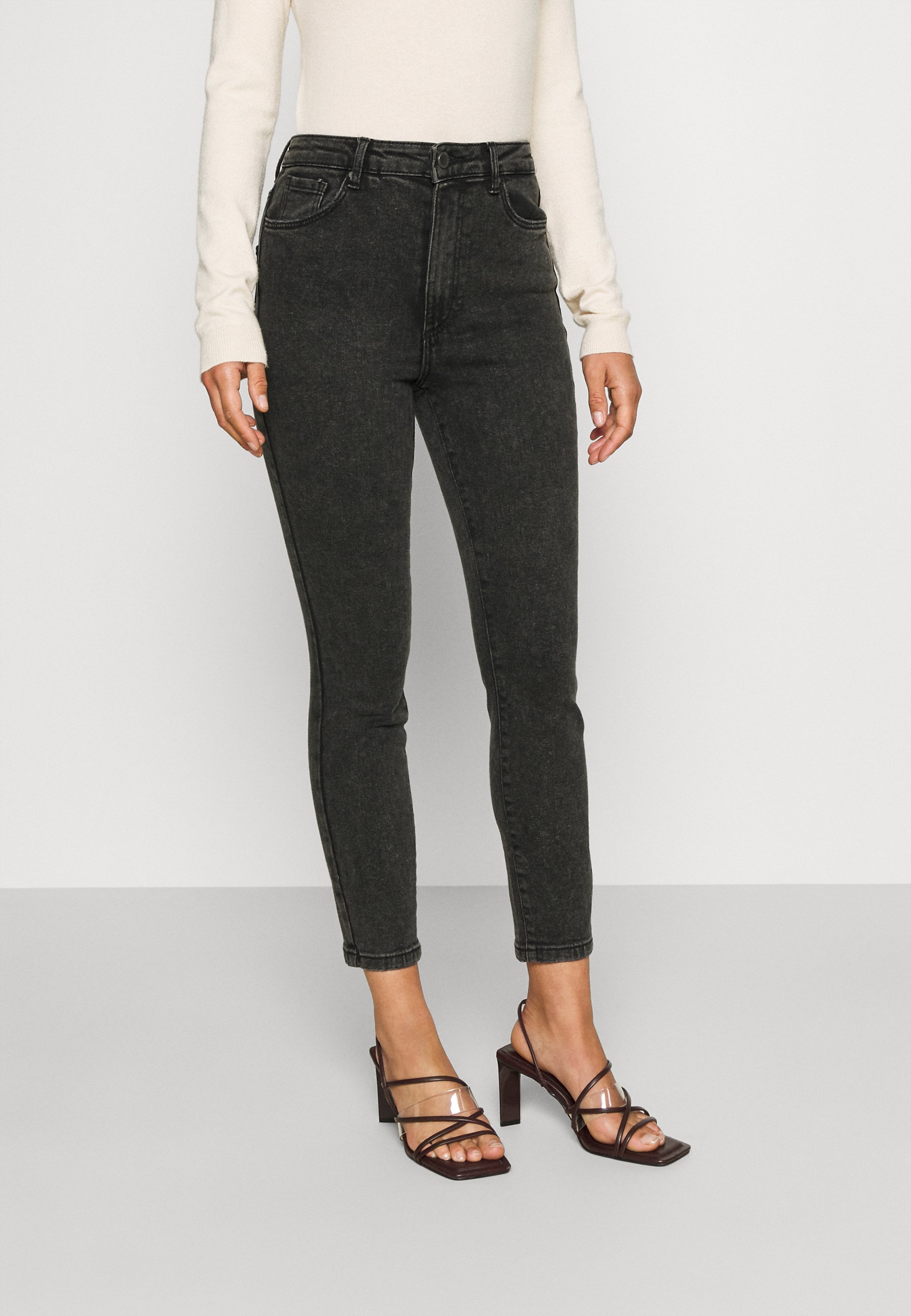 Vero Moda Petite VMLOA PETITE - Jeans Skinny Fit - black/washed/black -  Zalando.co.uk