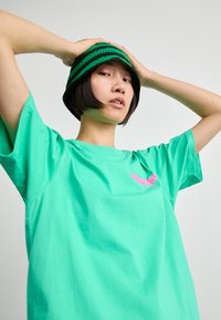Ellesse CAMPOFELICE - Marškinėliai su spaudiniu - green