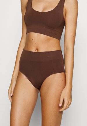 Brown seamless bralette and high-waisted briefs made from soft fabric, featuring a simple design and subtle logo detailing.