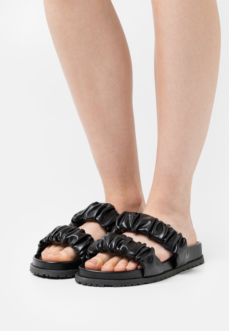 Damen Sneaker | Nly by Nelly RUSH TOP CHUNKY Pantolette flach black/schwarz - ZC83097 Damen Sneaker | Nly by Nelly RUSH TOP CHUNKY Pantolette flach black/schwarz - ZC83097
