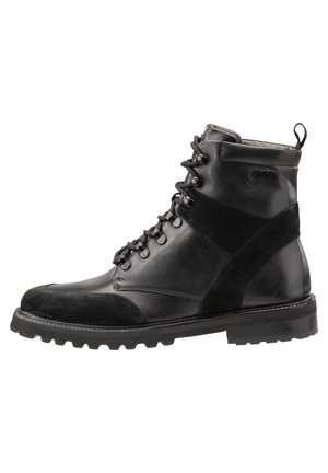 Stiefelette - black
