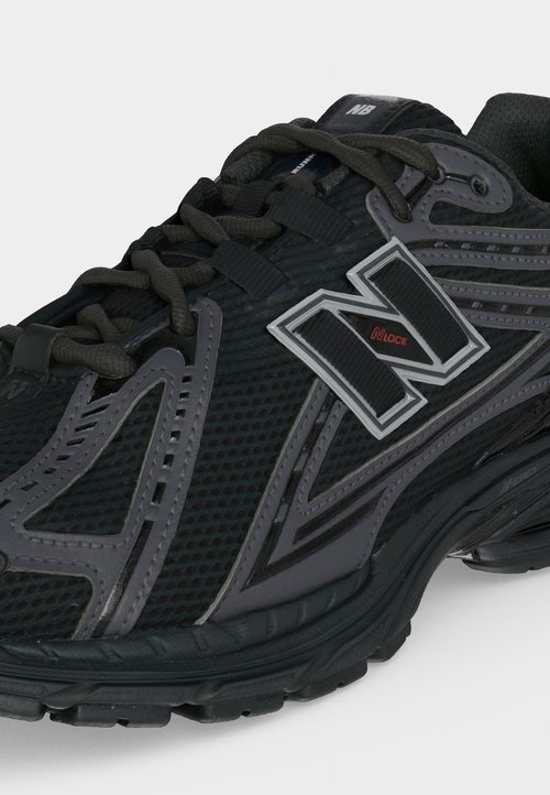 New Balance U1906 UNISEX - Trainers - black/hot tomato — foto 7