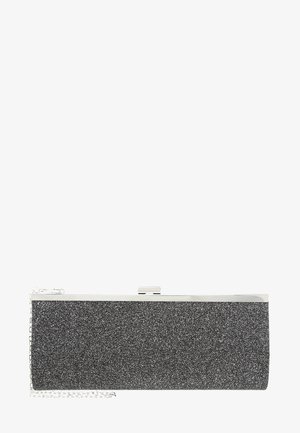 Pochette rectangulaire noire pailletée avec cadre argenté, fermeture à bouton-pression et bandoulière chaîne argentée amovible.
