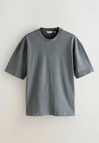 Gray short-sleeve t-shirt with a round neckline. Made of smooth fabric with a relaxed fit and no visible patterns or graphics.