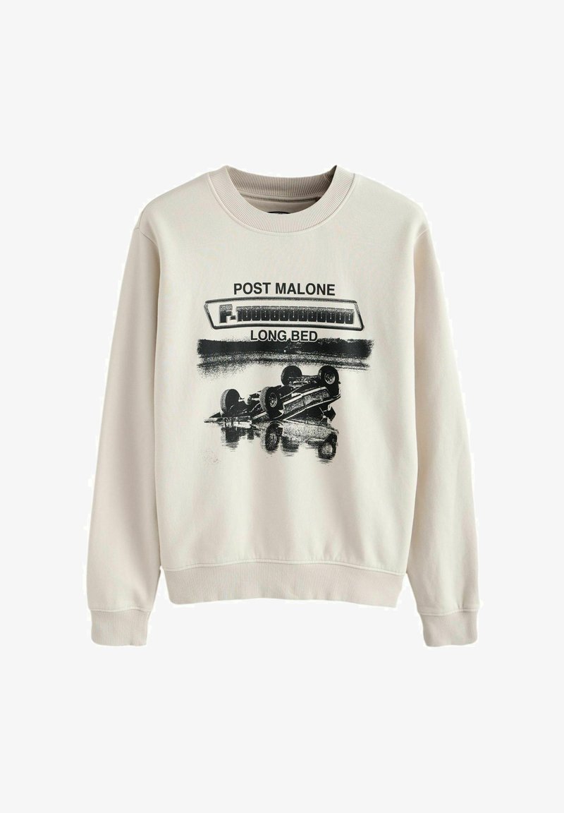 Cremefarbener Sweatshirt aus Baumwolle mit gerippten Bündchen und Halsausschnitt. Verfügt über einen schwarzen grafischen Druck mit dem Text "POST MALONE LONG.BED" und einem Bild eines Autos.