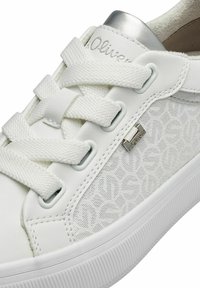 s.Oliver Tenisky - white silver
