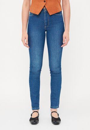 ONLICONIC  - Kitsa lõikega teksad - medium blue denim
