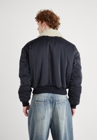 Weekday TIMO REGULAR BOMBER JACKET - Bomber dzseki - grey