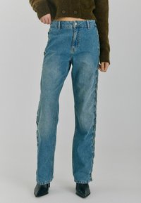 KENZIE  LACE  - Ravne kavbojke - medium blue denim