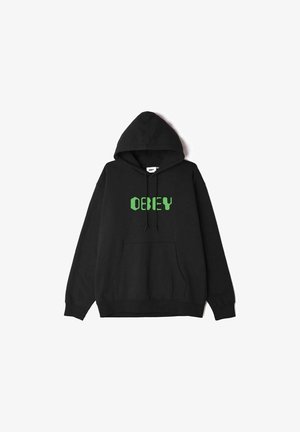 Schwarzer Kapuzenpullover mit Fronttasche und grünem "OBEY"-Text, zentriert auf der Brust.