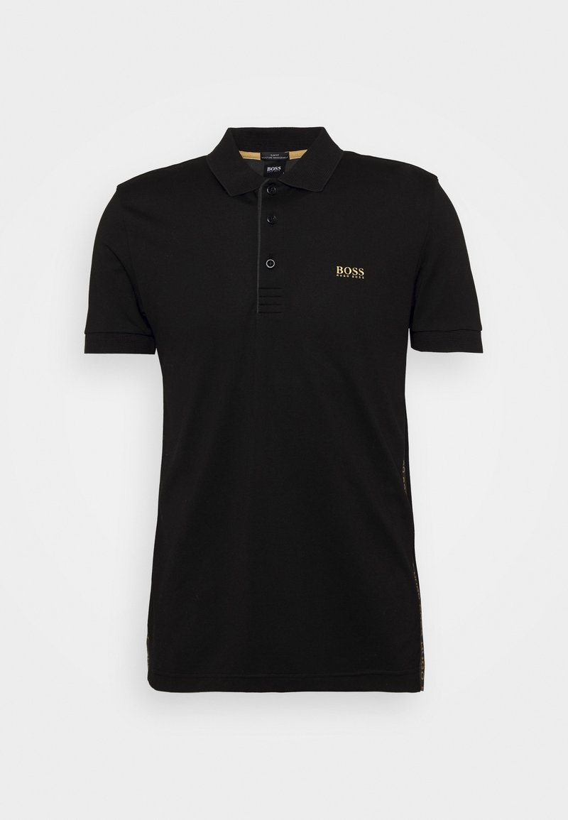 Polo noir en coton, avec une patte de boutonnage à deux boutons, un col côtelé et un petit logo doré sur la poitrine gauche.