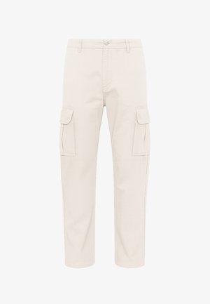 Beiget suoralahkeiset cargo-housut, joissa kaksi sivutaskua, kaksi läppätaskua reisillä ja nappisuljenta. Valmistettu kevyestä puuvillakankaasta.