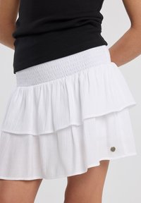 America Today Jupe trapèze - off white