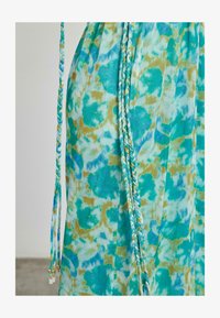 Niewybrane, turquesa