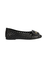 Unausgewählt, black