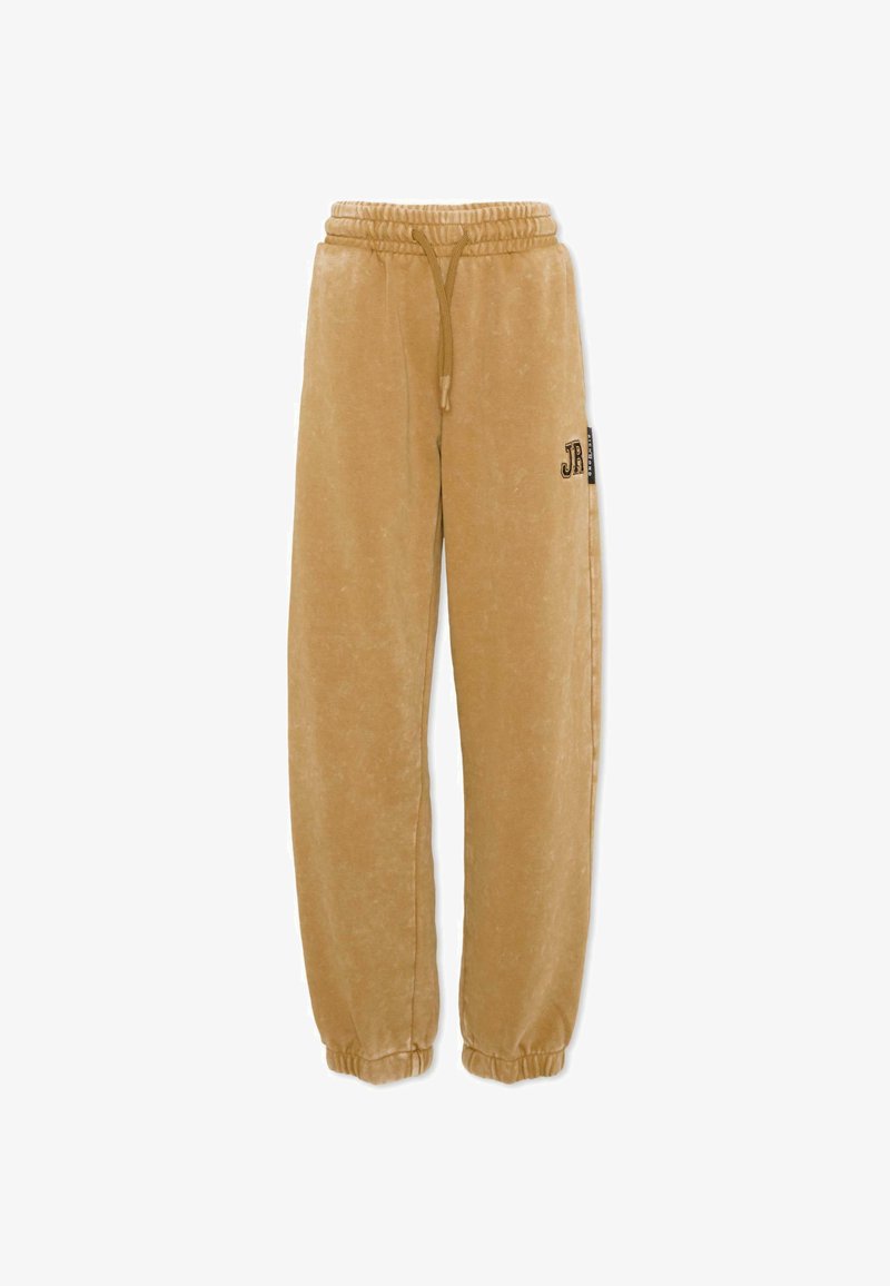 Pantalones deportivos marrón claro con cintura y puños elásticos, cordón delantero y pequeñas letras impresas en la parte superior del muslo.