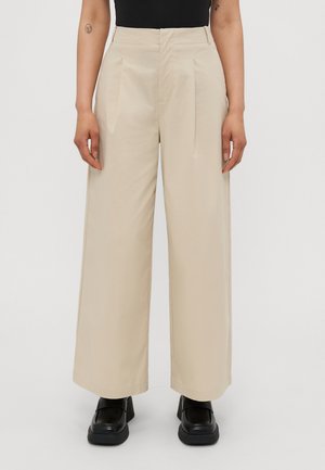 ONLTANNY PLEAT WIDE  - Stoffhose - french oak