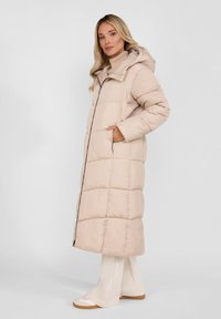 RESPECT LONG QUILTED AND HOODED - Giacca invernale - stone