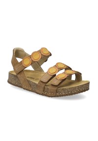 Sandale en cuir brun avec trois brides ajustables, accents circulaires décoratifs orange et semelle en liège texturée.