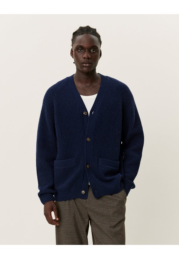 GRADY WAFFLE - Cardigan