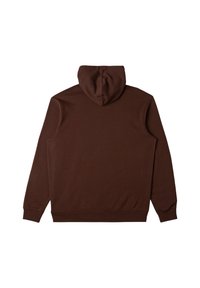Sudadera con capucha marrón hecha de una tela suave, con un bolsillo tipo canguro, puños acanalados y dobladillo. Textura suave con un diseño sencillo.