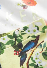 Baker by Ted Baker FLORAL SET - REGULAR FIT - Retuusid - püksid - yellow
