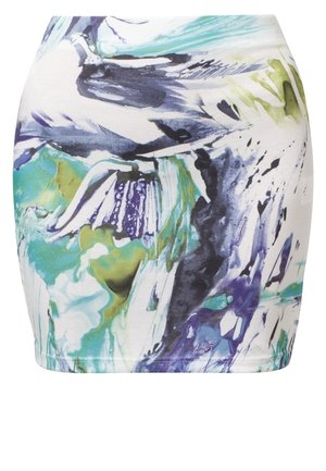 Spódnica bodycon z abstrakcyjnym nadrukiem akwarelowym w odcieniach niebieskiego, zielonego, fioletowego i białego.