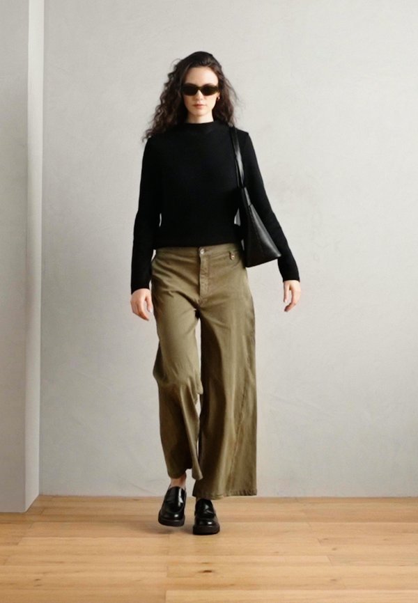 ROSEMARY - Trousers - sea turtle2