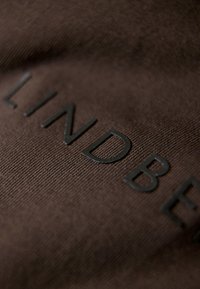 Lindbergh TEE - T-paita - dk brown