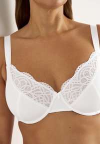 Cellbes of Sweden Beugel BH - white