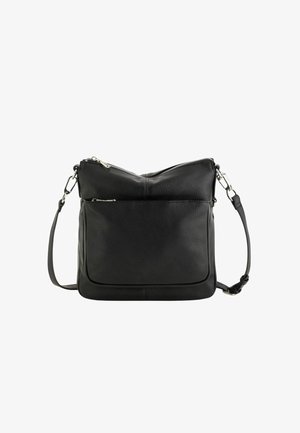 Bolso bandolera de cuero negro con correa ajustable, bolsillo frontal con cremallera y cierre superior con cremallera, mostrado sobre un fondo blanco.