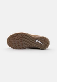 Nike Performance Scarpe da allenamento - white