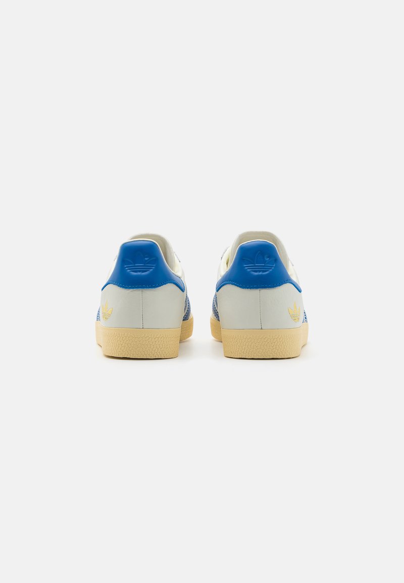 adidas gazelle silver green womens Adidas Men's Gazelle Shoes