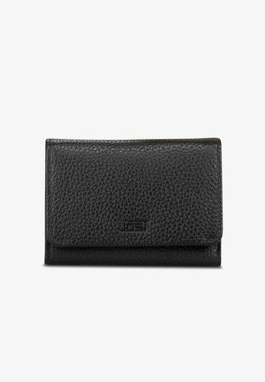 Zwarte leren portemonnee met een korrelige textuur en een klepsluiting. Voorzien van een gegraveerd logo en een eenvoudig, strak ontwerp. Afmetingen ongeveer 10x20 cm.